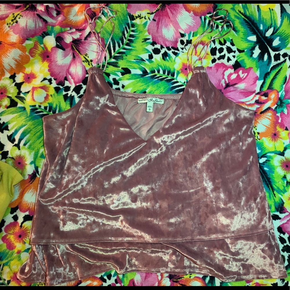 EXPRESS LAYER CROP TOP
